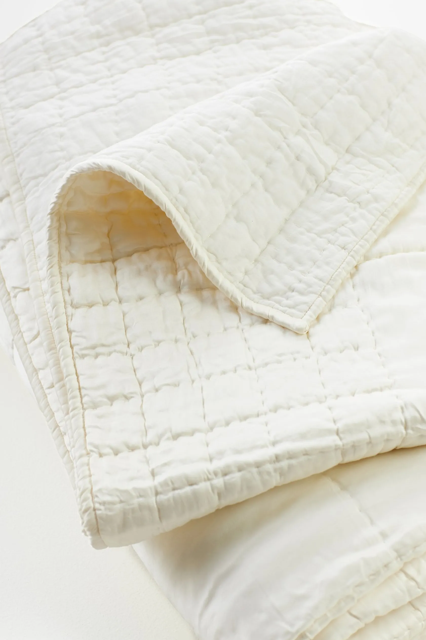 Soft Surroundings Blanche Voile Quilt