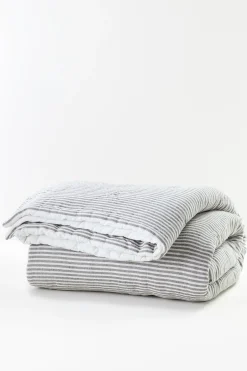 Soft Surroundings Isabelline Stripe Comforter