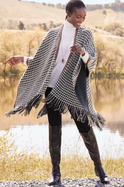 Soft Surroundings Kareli Plaid Topper