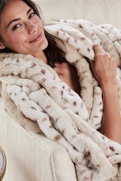 Soft Surroundings La Parisienne Faux Fur Throw