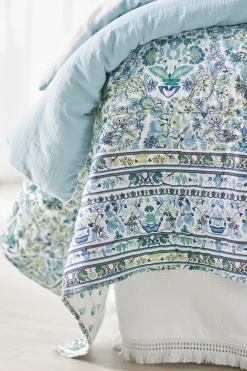 Soft Surroundings Margo Iris Reversible Printed Quilt