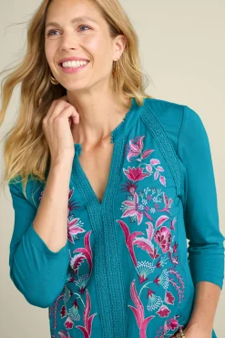 Soft Surroundings Petites Delsie Embroidered Top